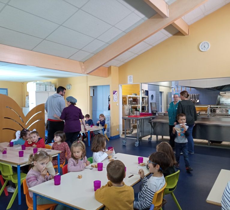 Animation au restaurant scolaire