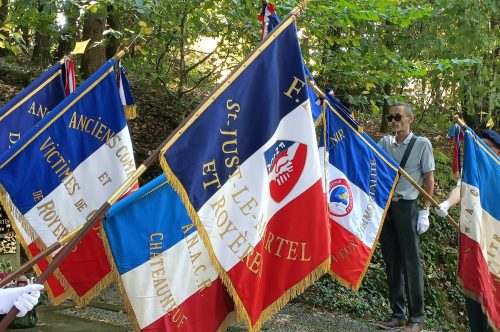 Cérémonie des stèles le 9 août