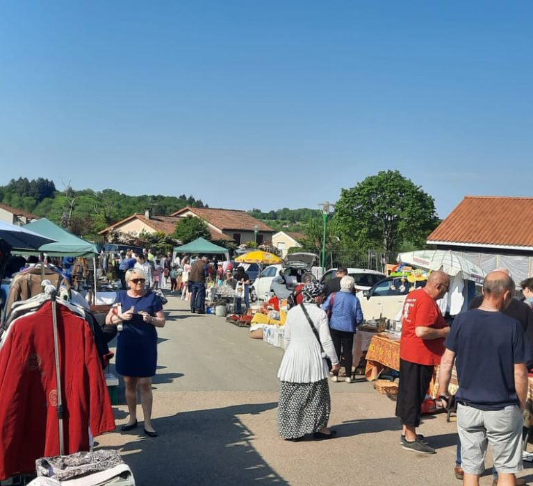 Vide grenier le 5 juillet